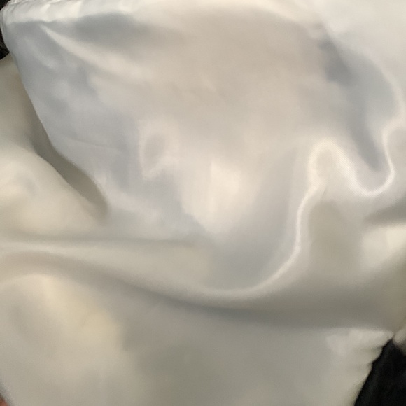 NWT Yvonne Collarless Vegan Faux Fur Coat - Picture 9 of 10